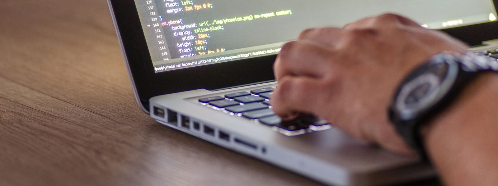 A Multimac desenvolve websites profissionais para empresas